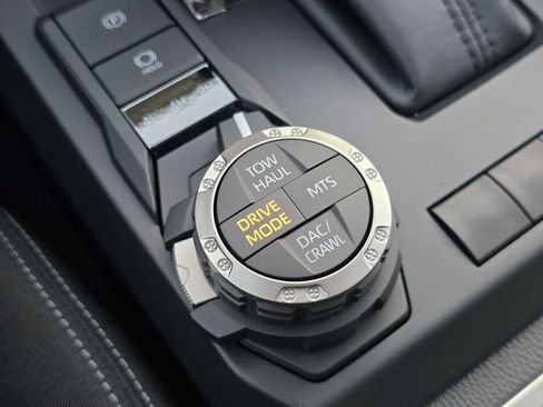 New 2025 Toyota Tacoma TRD Off-Road AWD/4WD image 36