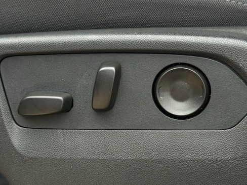 Certified 2026 Chevrolet Silverado 1500 Custom image 22