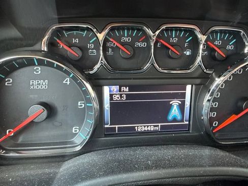 Used 2015 Chevrolet Tahoe LT w/ Luxury Package AWD/4WD image 16