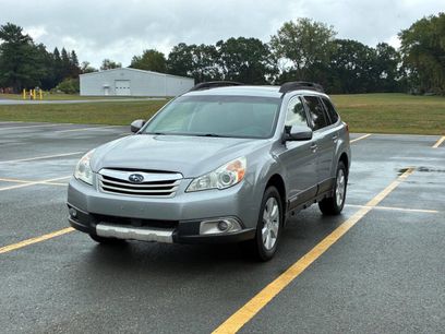 Used 2011 Subaru Outback 2.5i Limited w/ PWR Moonroof Pkg