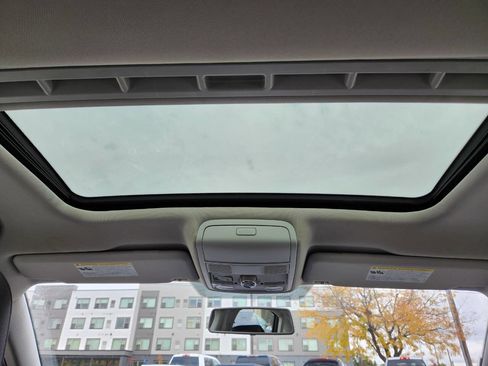 Used 2019 Volkswagen Passat 2.0T Wolfsburg w/ Wheels & Sunroof Package image 19