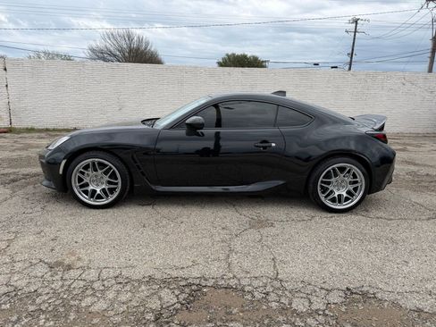 Used 2023 Toyota GR86 Premium w/ ALL Weather Mat Package (TMS) image 3