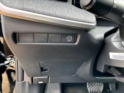 New 2026 Nissan Kicks SV w/ SV Premium Package FWD image 15