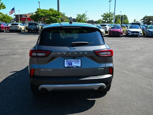 Used 2023 Ford Escape Active w/ Tech Pack #2 AWD/4WD image 6
