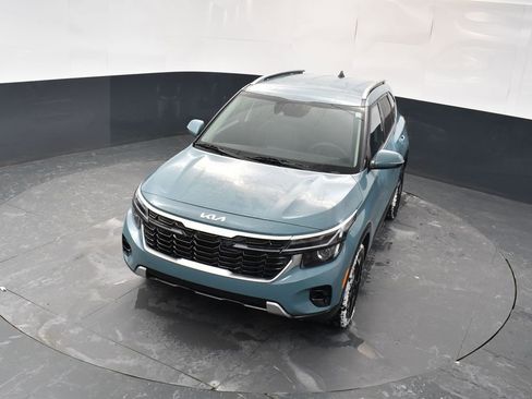 Used 2024 Kia Seltos EX image 29
