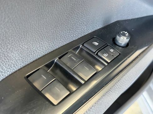 Used 2026 Toyota Camry SE FWD image 19