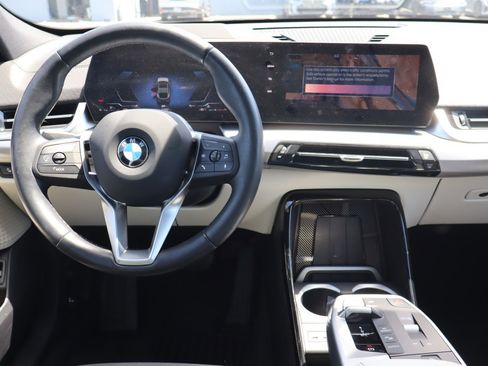 Used 2026 BMW X2 xDrive28i AWD/4WD image 12