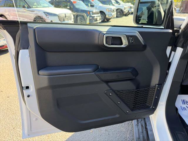 Used 2026 Ford Bronco Outer Banks AWD/4WD image 16