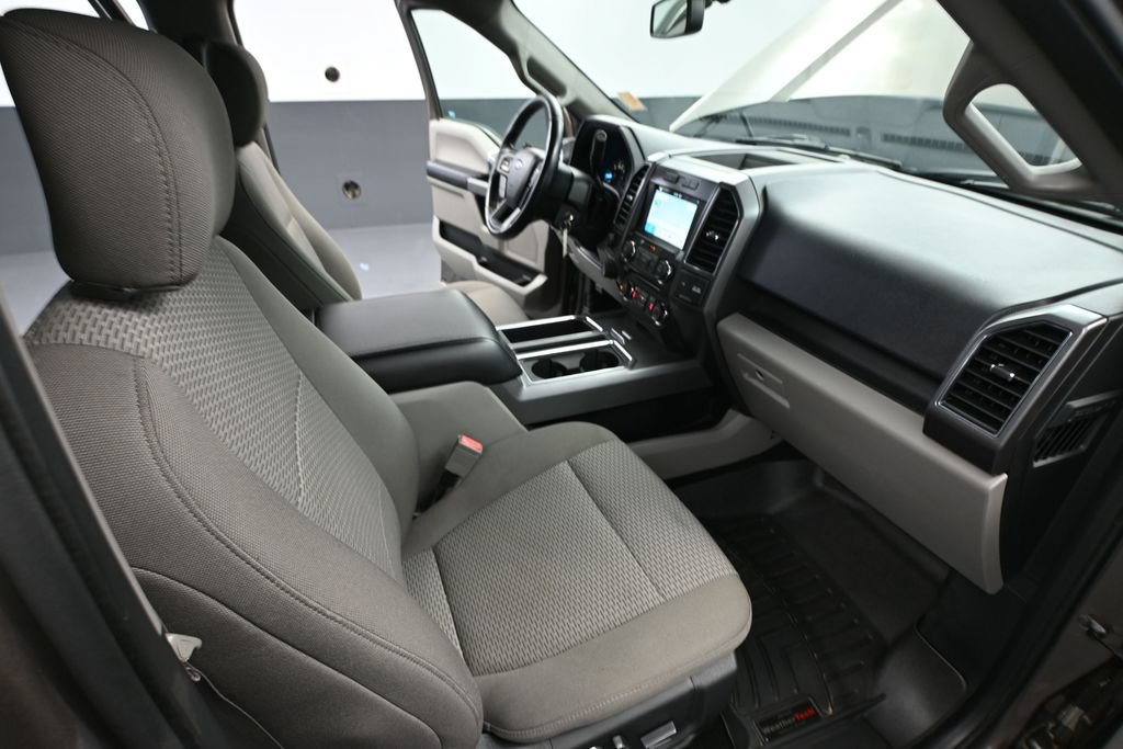 Used 2018 Ford F150 XLT w/ Equipment Group 302A Luxury AWD/4WD image 41
