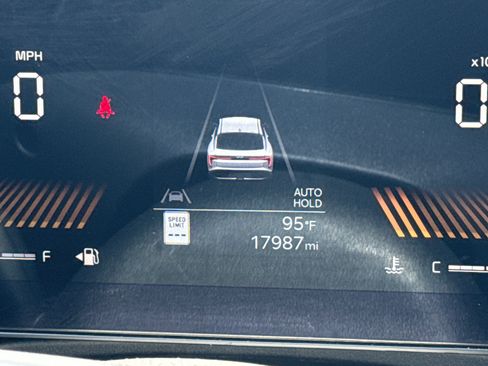 Used 2025 Kia K4 FWD image 21