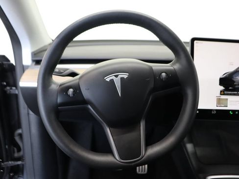 Used 2022 Tesla Model Y Performance AWD/4WD image 21