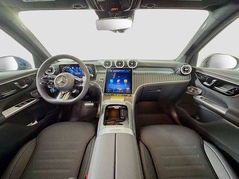 New 2026 Mercedes-Benz GLC 43 AMG 4MATIC image 9