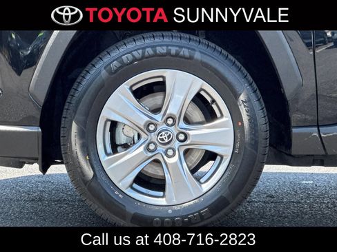 Used 2025 Toyota RAV4 XLE w/ Convenience Package AWD/4WD image 12