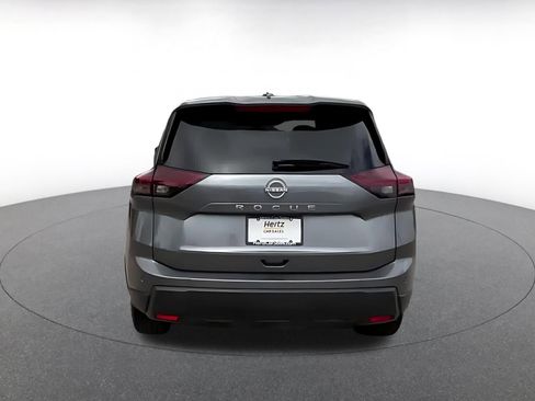 Used 2025 Nissan Rogue SV FWD image 12