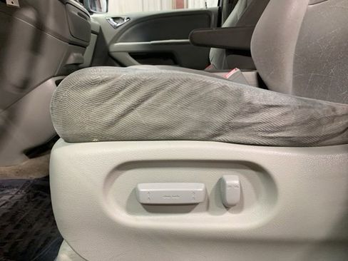 Used 2010 Honda Odyssey EX image 10