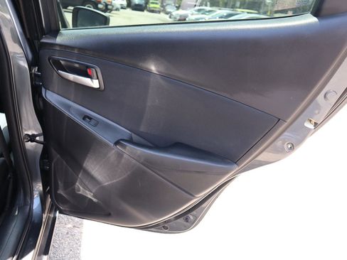 Used 2020 Toyota Yaris LE FWD image 17