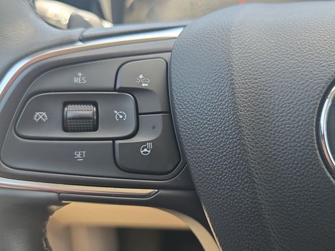 Used 2022 Buick Envision Preferred FWD image 23