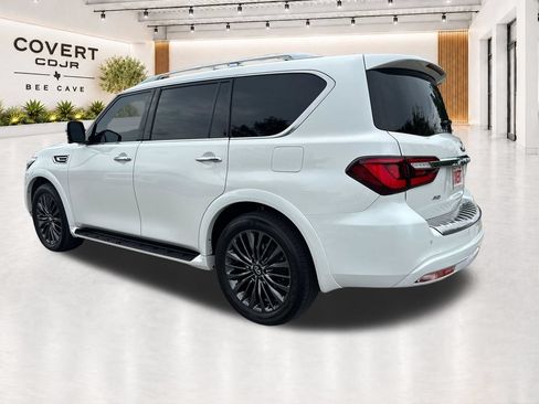 Used 2023 INFINITI QX80 Sensory w/ Cargo Package AWD/4WD image 9