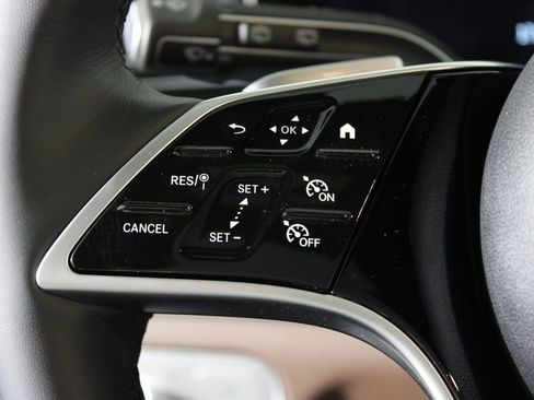 New 2026 Mercedes-Benz GLE 350 4MATIC image 18