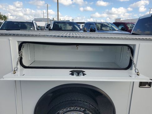 Used 2024 RAM 3500 SLT w/ Quick Order Package 2YG SLT image 13