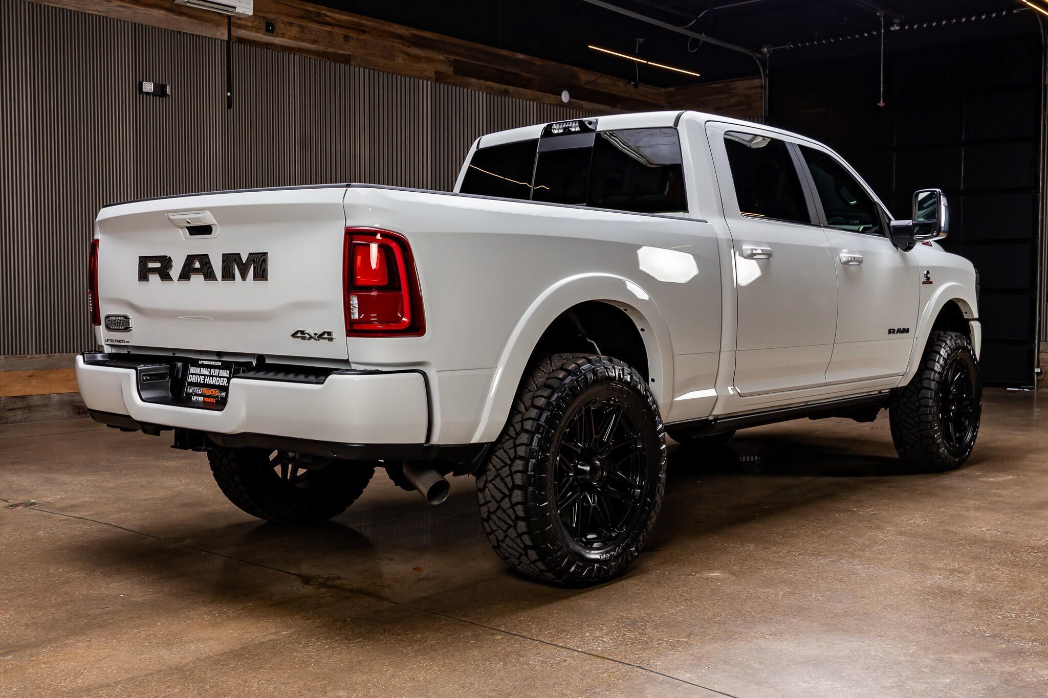 Used 2026 RAM 2500 Limited AWD/4WD image 10