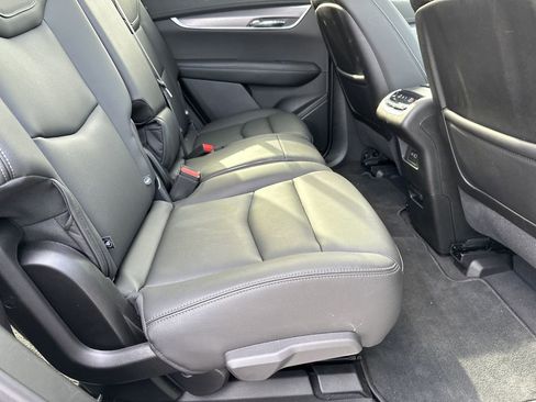 New 2025 Cadillac XT6 Luxury image 35