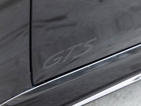 Certified 2018 Porsche 718 Cayman GTS image 17
