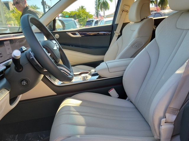 Certified 2026 Genesis GV80 2.5T RWD image 18