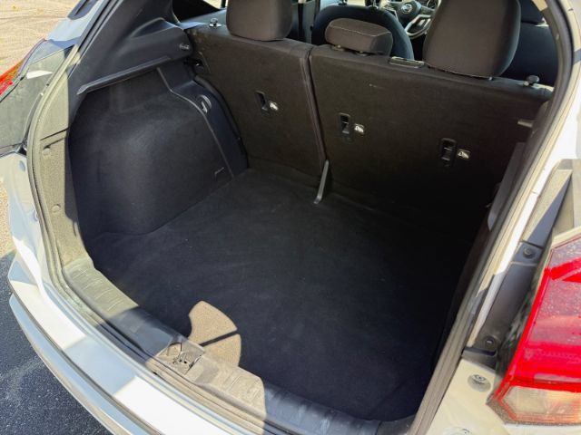 Used 2021 Nissan Kicks S FWD image 28
