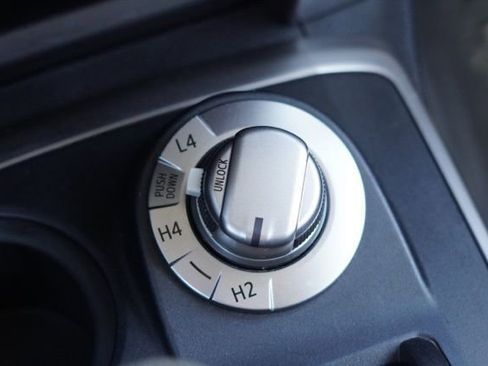 Used 2016 Toyota 4Runner SR5 image 33