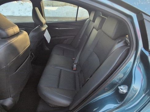 Used 2025 Toyota Camry XSE image 11