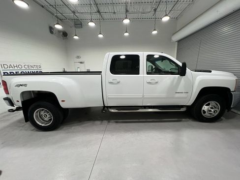 Used 2011 Chevrolet Silverado 3500 LTZ w/ LTZ Plus Package AWD/4WD image 9