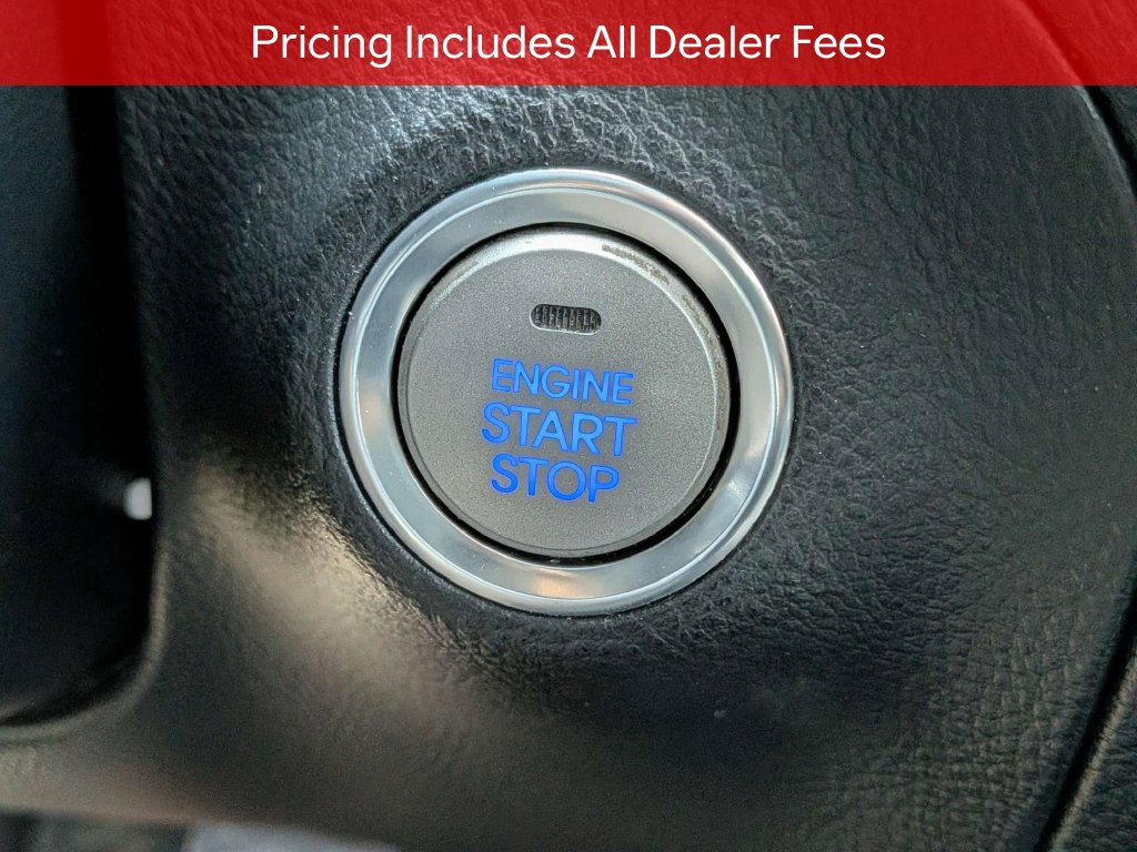 Used 2013 Hyundai Genesis 3.8 RWD image 27