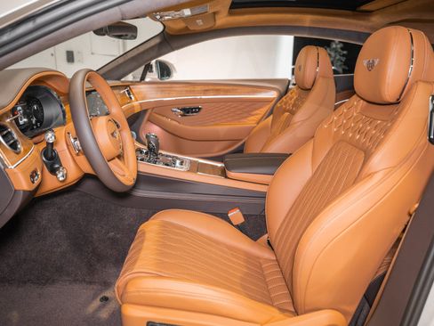 Used 2026 Bentley Continental GT AWD/4WD image 18