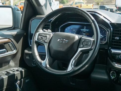 Used 2023 Chevrolet Silverado 1500 LT Trail Boss w/ Convenience Package II AWD/4WD image 14