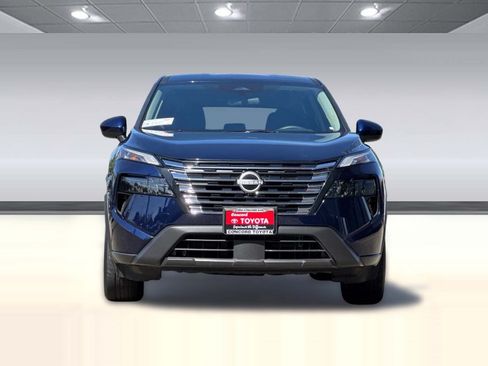Used 2025 Nissan Rogue SV FWD image 6
