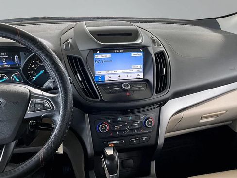 Used 2018 Ford Escape SEL FWD image 9
