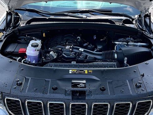 New 2026 Jeep Grand Cherokee Laredo AWD/4WD image 11