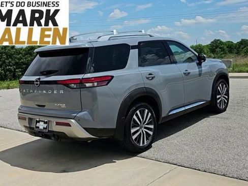 Used 2022 Nissan Pathfinder Platinum w/ Cargo Package AWD/4WD image 8