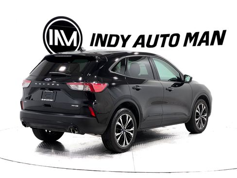 Used 2021 Ford Escape SE w/ SE Sport Appearance Package AWD/4WD image 4