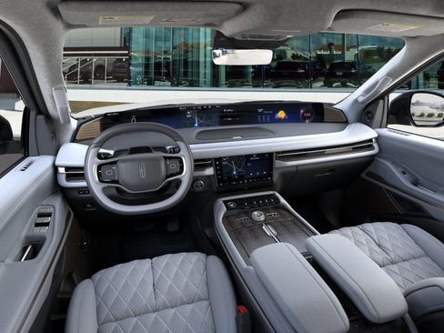 New 2026 Lincoln Navigator L Black Label AWD/4WD image 9