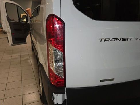 Used 2023 Ford Transit 350 XLT RWD image 29