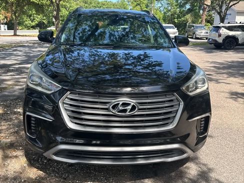 Used 2017 Hyundai Santa Fe SE FWD image 8