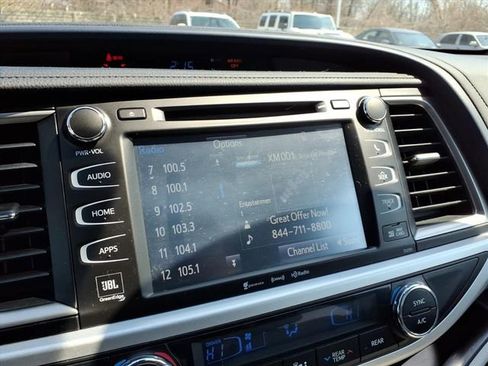 Certified 2019 Toyota Highlander Limited Platinum AWD/4WD image 23