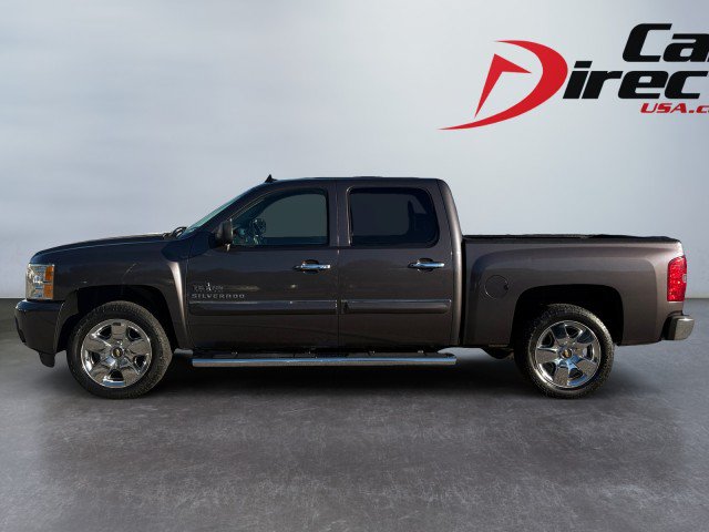 Used 2010 Chevrolet Silverado 1500 LT w/ Texas Edition RWD image 3