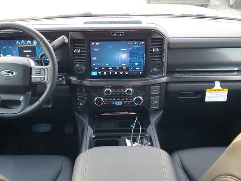 New 2026 Ford F250 Lariat w/ Lariat Premium Package AWD/4WD image 12