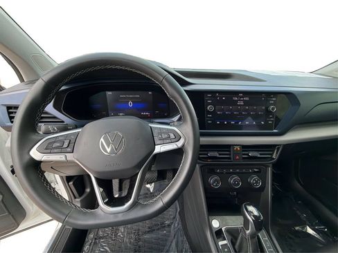 Used 2022 Volkswagen Taos SE FWD image 22