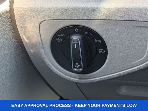 Used 2022 Volkswagen Atlas SE image 37