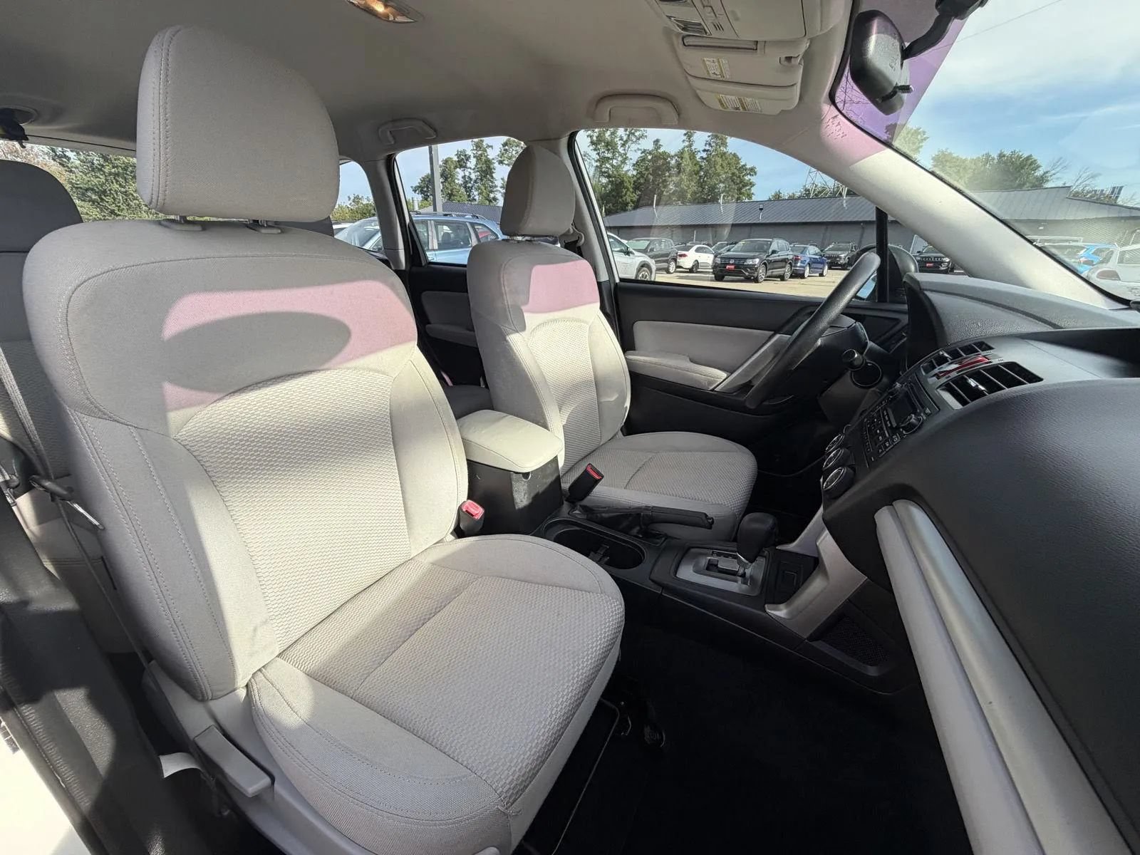 Used 2014 Subaru Forester 2.5i AWD/4WD image 16