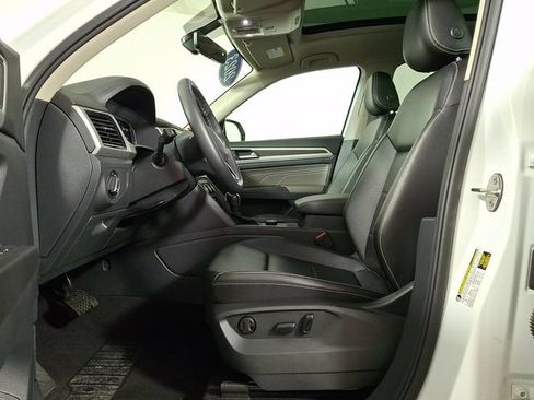 Used 2023 Volkswagen Atlas SE w/ Panoramic Sunroof Package AWD/4WD image 17